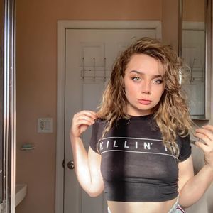 Meet your Posher, Kaitlyn